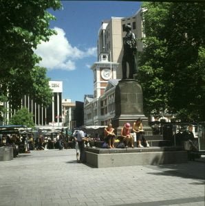 neuseeland-christchurch-kirchplatz-2001