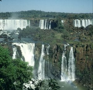 iguazu-falls-panorama-2
