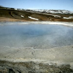 island-geysirsee-1