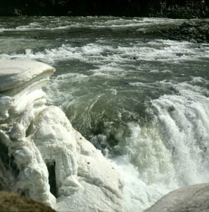island-gullfoss-kante-2