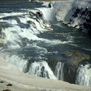 island-gullfoss-totale-1