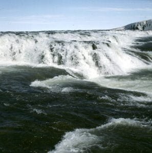 island-gullfoss-totale-3