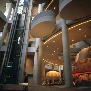 los-angeles-bonaventure-lift