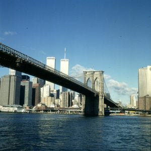 new-york-Brooklyn Bridge und WTC 1983