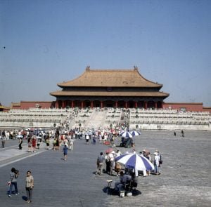 Peking-Kaiserpalast-2.Hof-2000