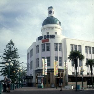 neuseeland-rotorua-napierdome 2001