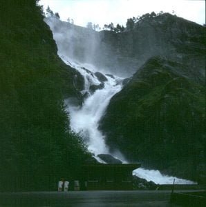sued-norwegen-latefoss