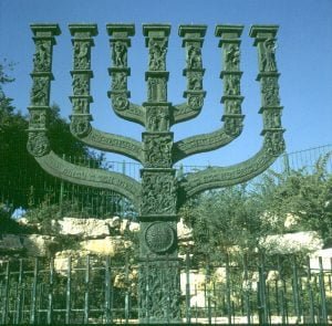 Jerusalem-Parlament-Menorah