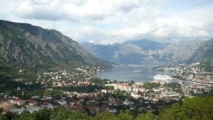 kotor-bucht mit Athene