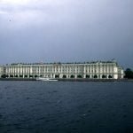 Leningrad-Winterpalast-von der Newabrücke aus