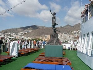 Traumschiff--kanaren-teneriffa-hafen2012