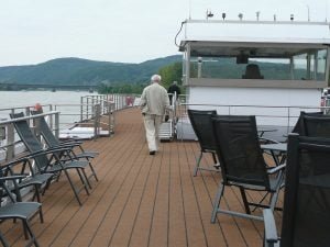 rhein-irvin-viel platz auf deck-2
