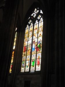 rhein-koelner-dom-seitenfenster