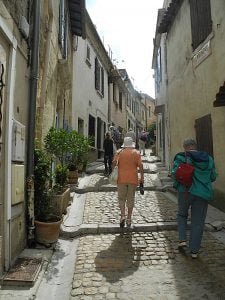 rhone-arles-immer hinterher