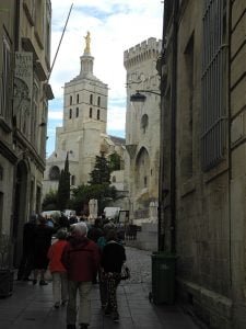 rhone-avignon-gasse