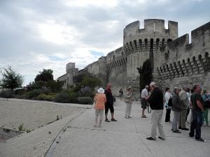 rhone-avignon-papstpalast