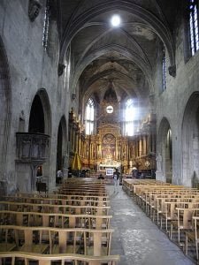 rhone-avignon-kirche