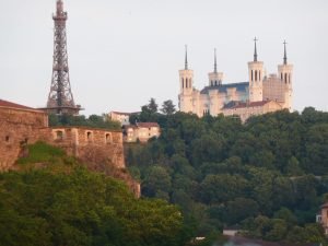 rhone-Lyon kirche-turm-