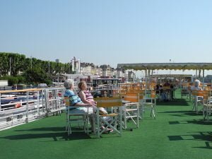 rhone-Sonnendeck