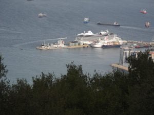 Traumschiff tanger-gibraltar-Kai 2012