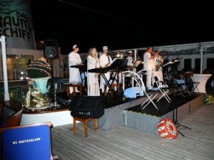 Traumschiff -poolparty 2012