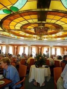 traumschiff-berlin-restaurant-2012