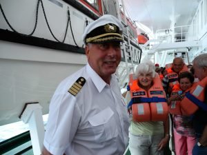 traumschiff-captain-rettunsübung 2012